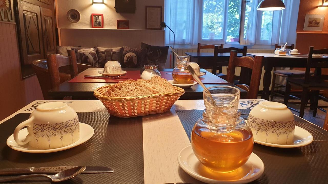 Auberge De Trente Pas Saint-Ferréol-Trente Eksteriør billede
