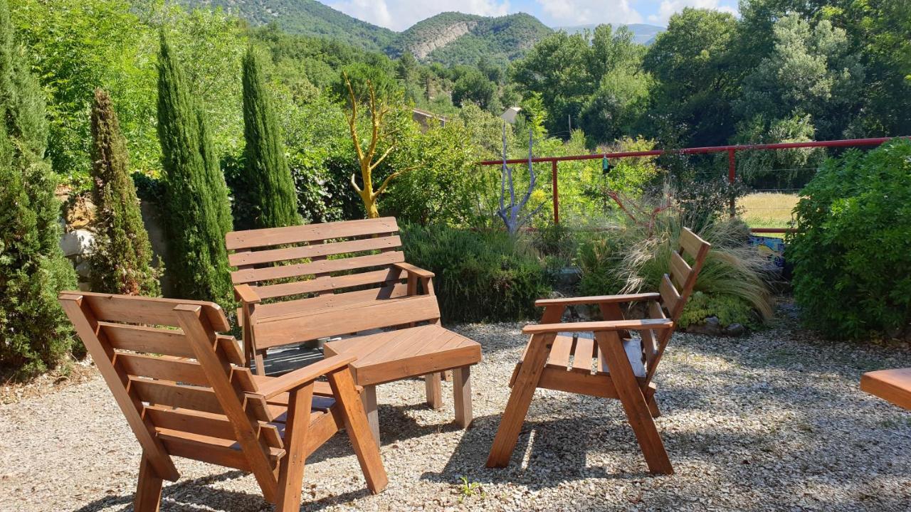Auberge De Trente Pas Saint-Ferréol-Trente Eksteriør billede